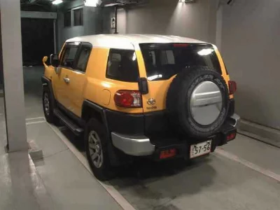 TOYOTA FJ CRUISER