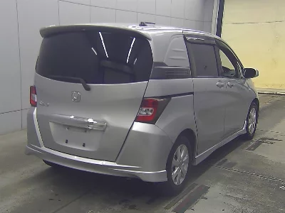 Honda Freed Spike