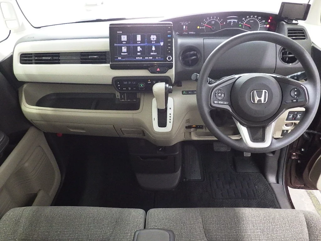 Honda N-Box  с аукциона в Японии