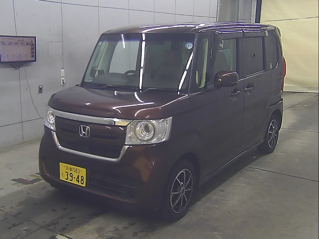 Honda N-Box  с аукциона в Японии