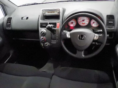 Honda Mobilio Spike