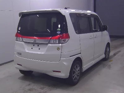 Mitsubishi Delica D:2