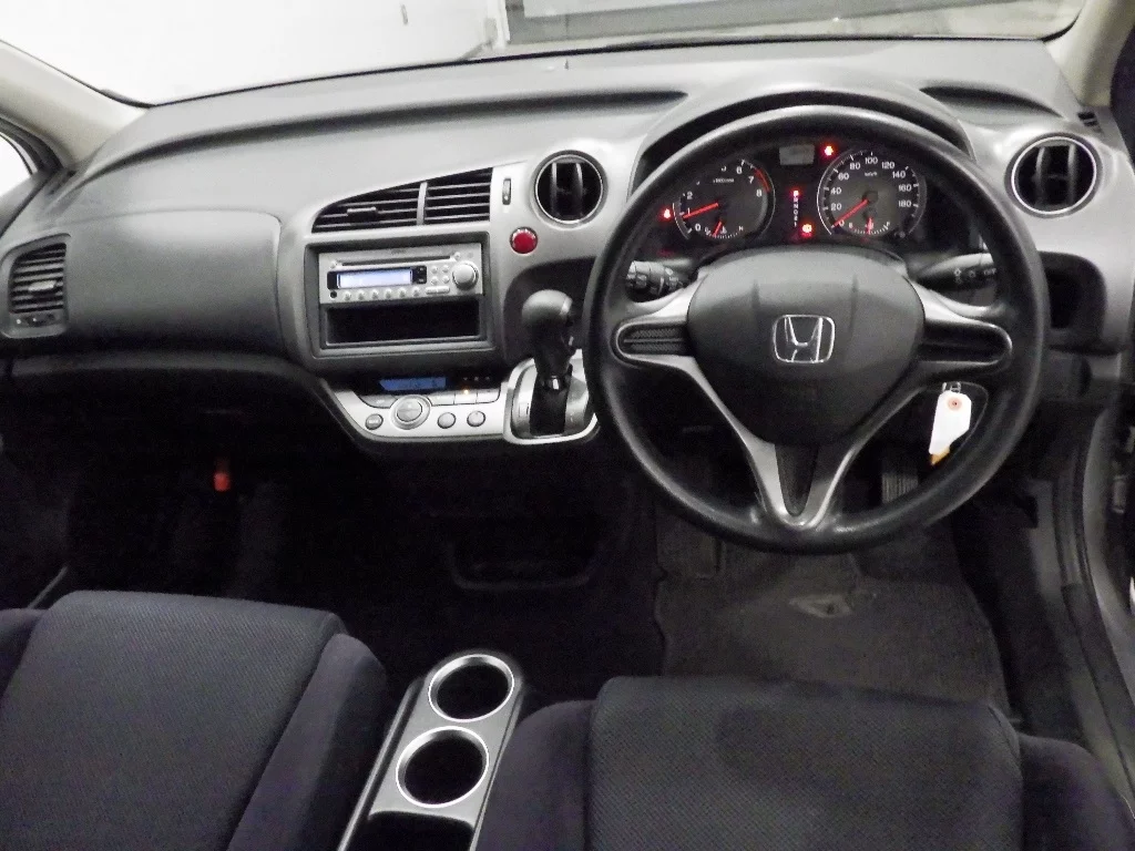 Honda Stream  с аукциона в Японии