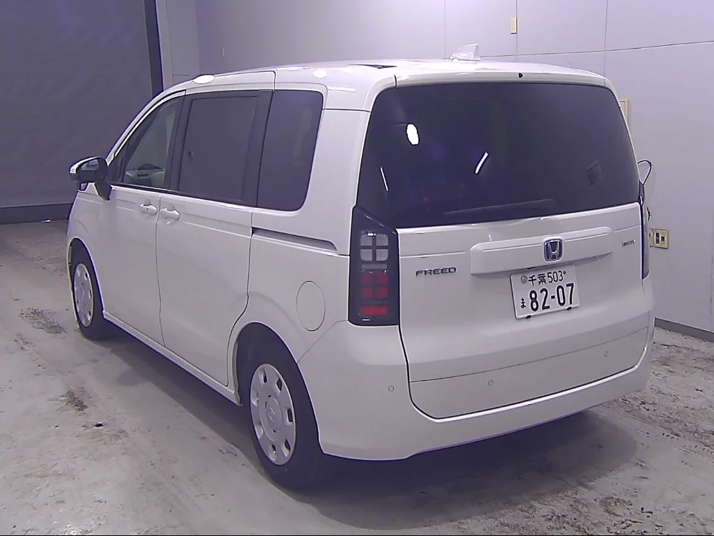 Honda Freed  с аукциона в Японии
