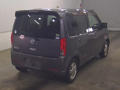 Nissan Otti
