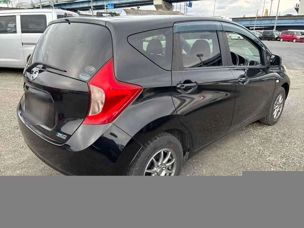 Nissan Note  с аукциона в Японии