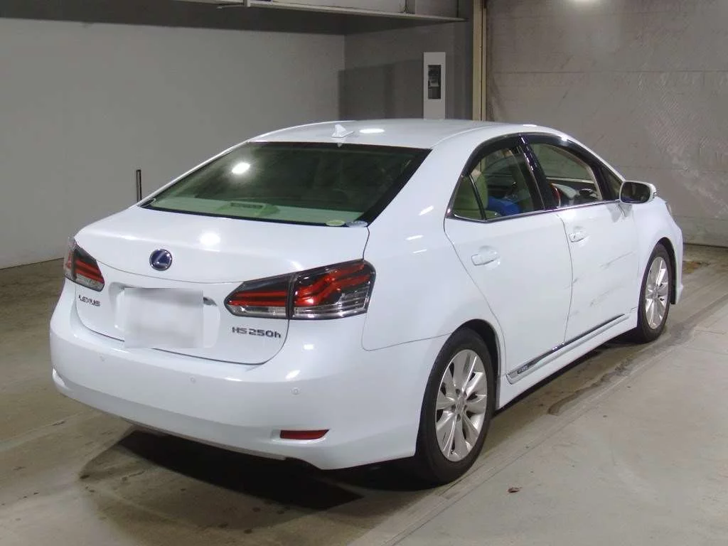 Lexus HS250h  с аукциона в Японии