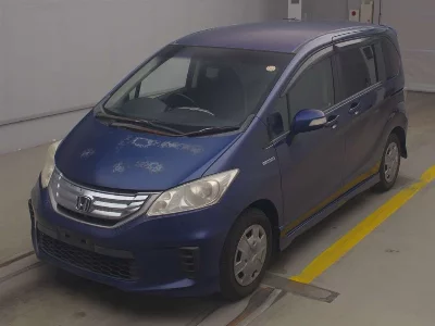 HONDA FREED HYBRID