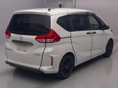 HONDA FREED + HYBRID