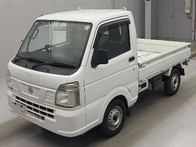 Nissan NT100 Clipper