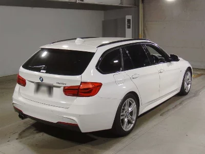 BMW 3 SERIES