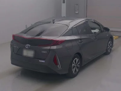 Toyota Prius PHV