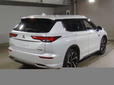 MITSUBISHI OUTLANDER PHEV