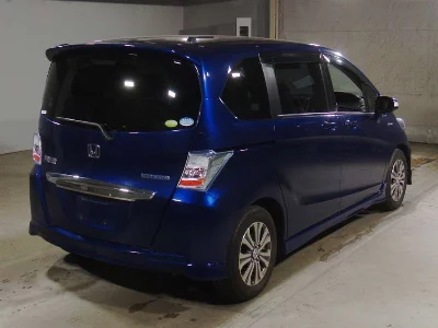 HONDA FREED HYBRID