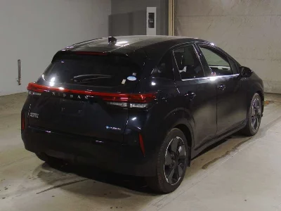Nissan Aura