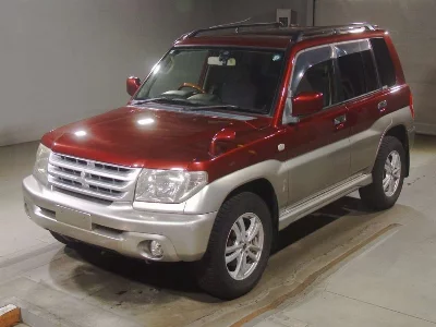 Mitsubishi Pajero iO