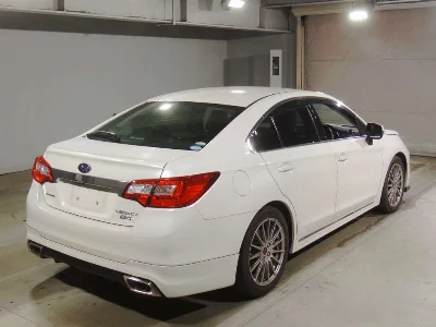 SUBARU LEGACY B4