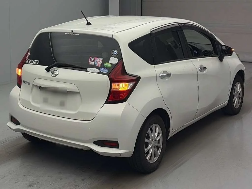 Nissan Note  с аукциона в Японии