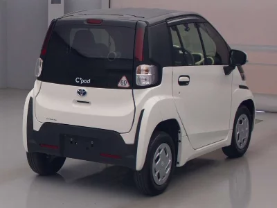 Toyota C+pod