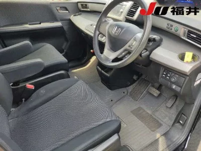 HONDA FREED HYBRID