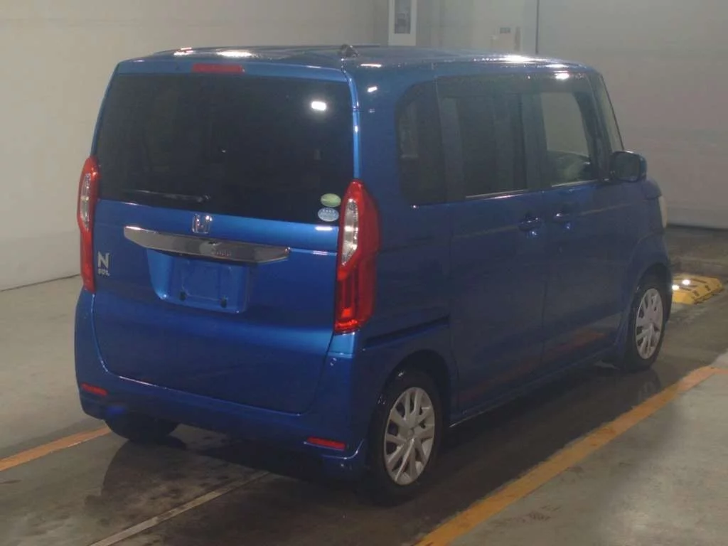 Honda N-Box  с аукциона в Японии