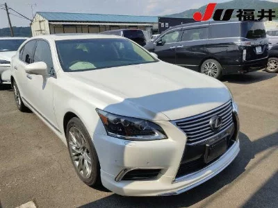Lexus LS600h