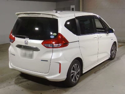 HONDA FREED HYBRID