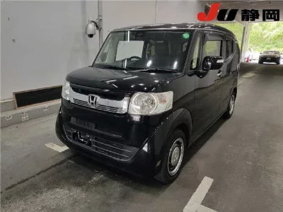 HONDA N-BOX SLASH