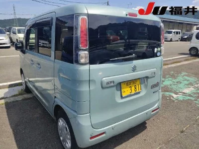 Suzuki Spacia