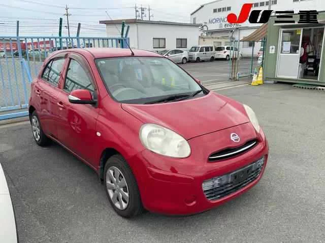 Nissan March  с аукциона в Японии