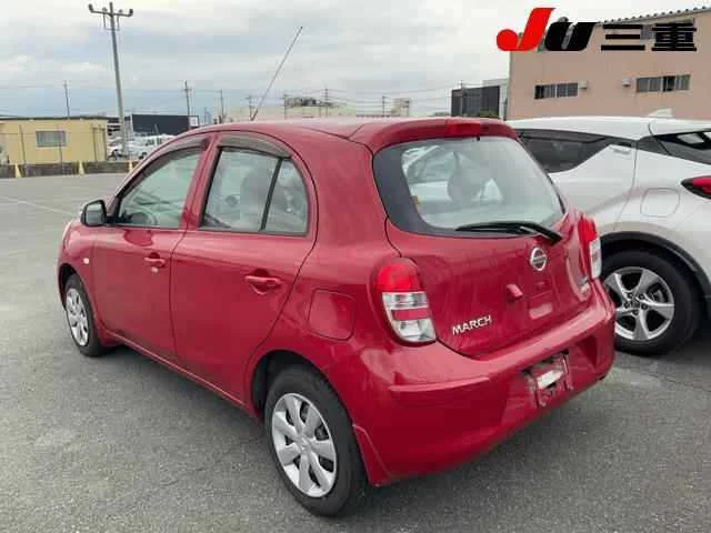 Nissan March  с аукциона в Японии