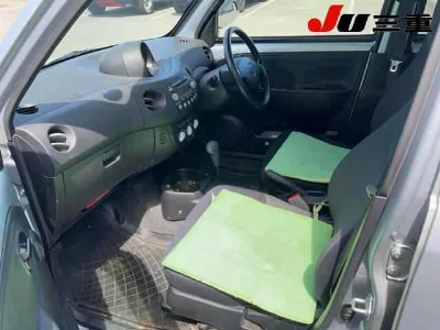 DAIHATSU ESSE