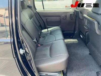 TOYOTA JPN TAXI