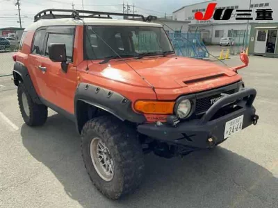 TOYOTA FJ CRUISER