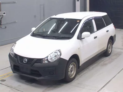 Nissan AD