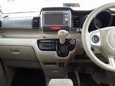 HONDA N BOX +