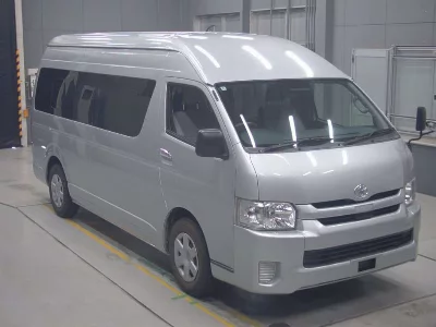 Toyota HiAce Commuter