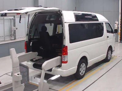 Toyota HiAce Van