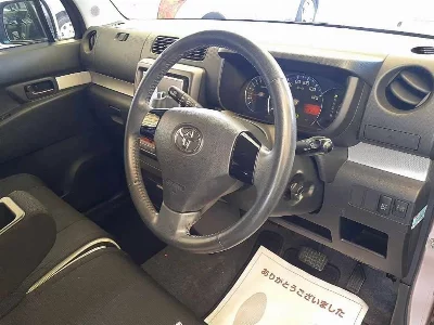 Toyota Pixis Space