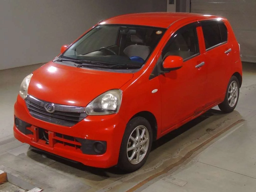 Daihatsu Mira e:S  с аукциона в Японии