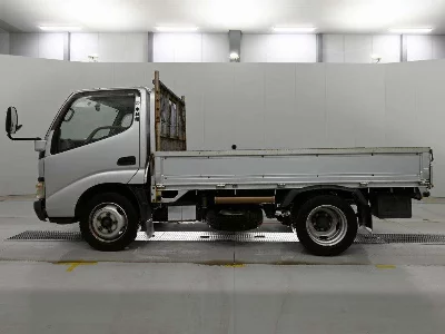 TOYOTA DYNA TRUCK