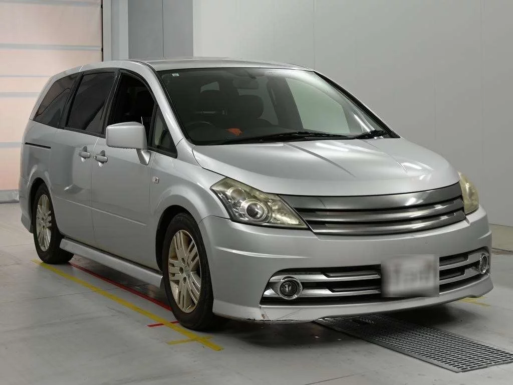 Nissan Presage  с аукциона в Японии
