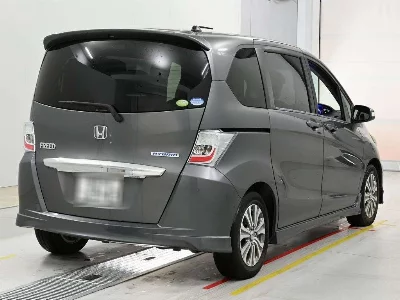 HONDA FREED HYBRID