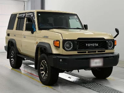 Toyota LAND CRUISER 70