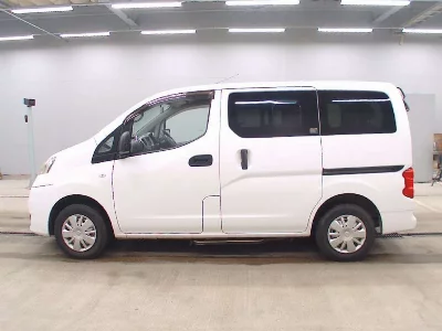 Nissan NV200 VANETTE VAN