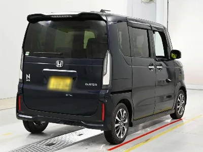 HONDA N BOX CUSTOM