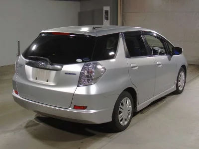 Honda FIT SHUTTLE HYBRID
