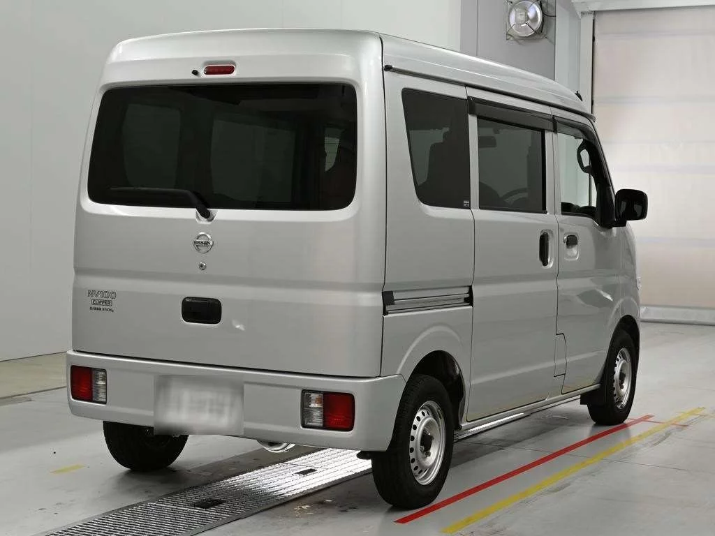 Nissan NV100 Clipper  с аукциона в Японии