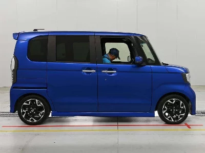HONDA N BOX CUSTOM