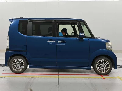 HONDA N BOX CUSTOM